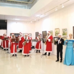 24 декабря Капелла “Классика” дала Новогодний Бал для 2 Лицея