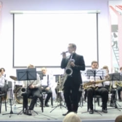 25 января Концертно-духовой оркестр представил программу “Джаз по-зимнему”