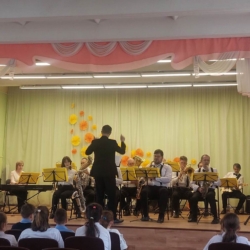 Играл оркестр, музыка звучала… в школах Республики