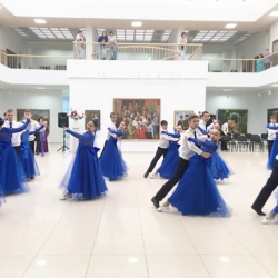 18 мая –  Бал “Героям России посвящается…” для 5 – 8 кадетских классов 37 школы