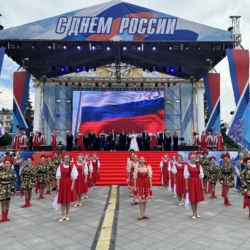 Капелла “Классика” в День России выступила для горожан