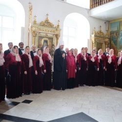 Видеофрагменты “Пасхального концерта” в Свято-Троицком православном мужском монастыре