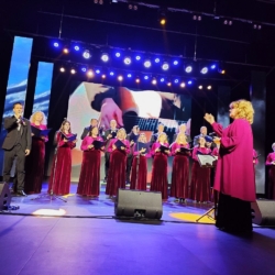 Хор Капеллы “Классика” пригласил старшеклассников на  программу “Zа наших” в ДК “Салют”