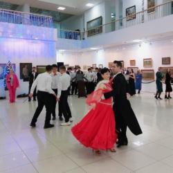 Новогодний молодёжный бал для 27 школы