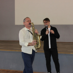 Солисты Капеллы «Классика»  – в 41 школе в рамках акции «Полицейский Дед Мороз»