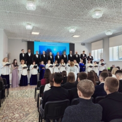 Хор Капеллы «Классика» выступил в 38 школе с программой Сергей Есенин