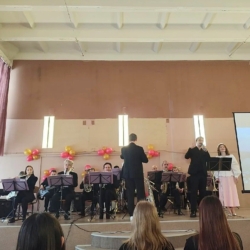 От Карелии до Кавказа и Енисея – с оркестром – за один час!