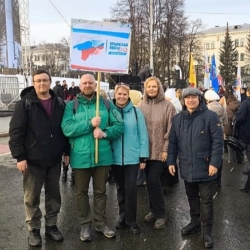 Артисты Капеллы “Классика” приняли участие в митинге на площади Республики